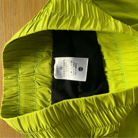 Honeycut Official Dancewear. Shorts XXS - Picture 3 of 3